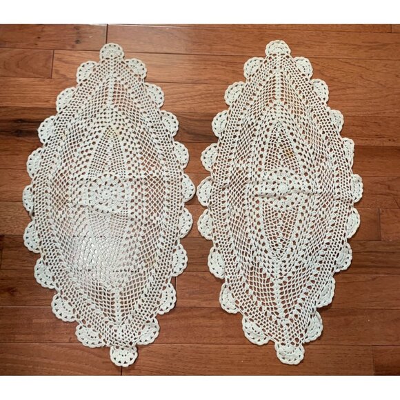 Vintage Handmade Crochet Oval Doilies Set of 2 - Picture 7 of 7